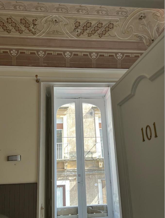 Il Giardino E Gli Affreschi Bed & Breakfast Catania Eksteriør bilde